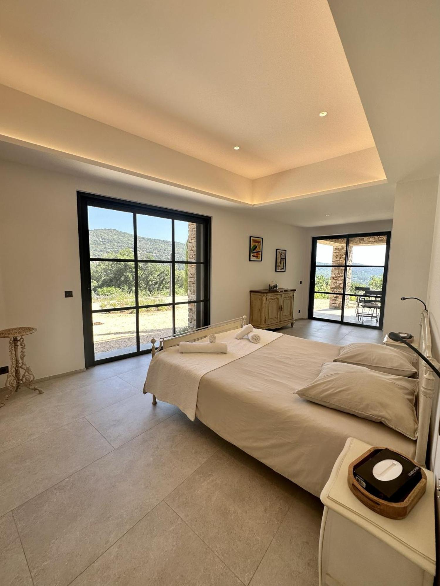 Le Mas Saint Michel Grimaud Bed & Breakfast Екстериор снимка